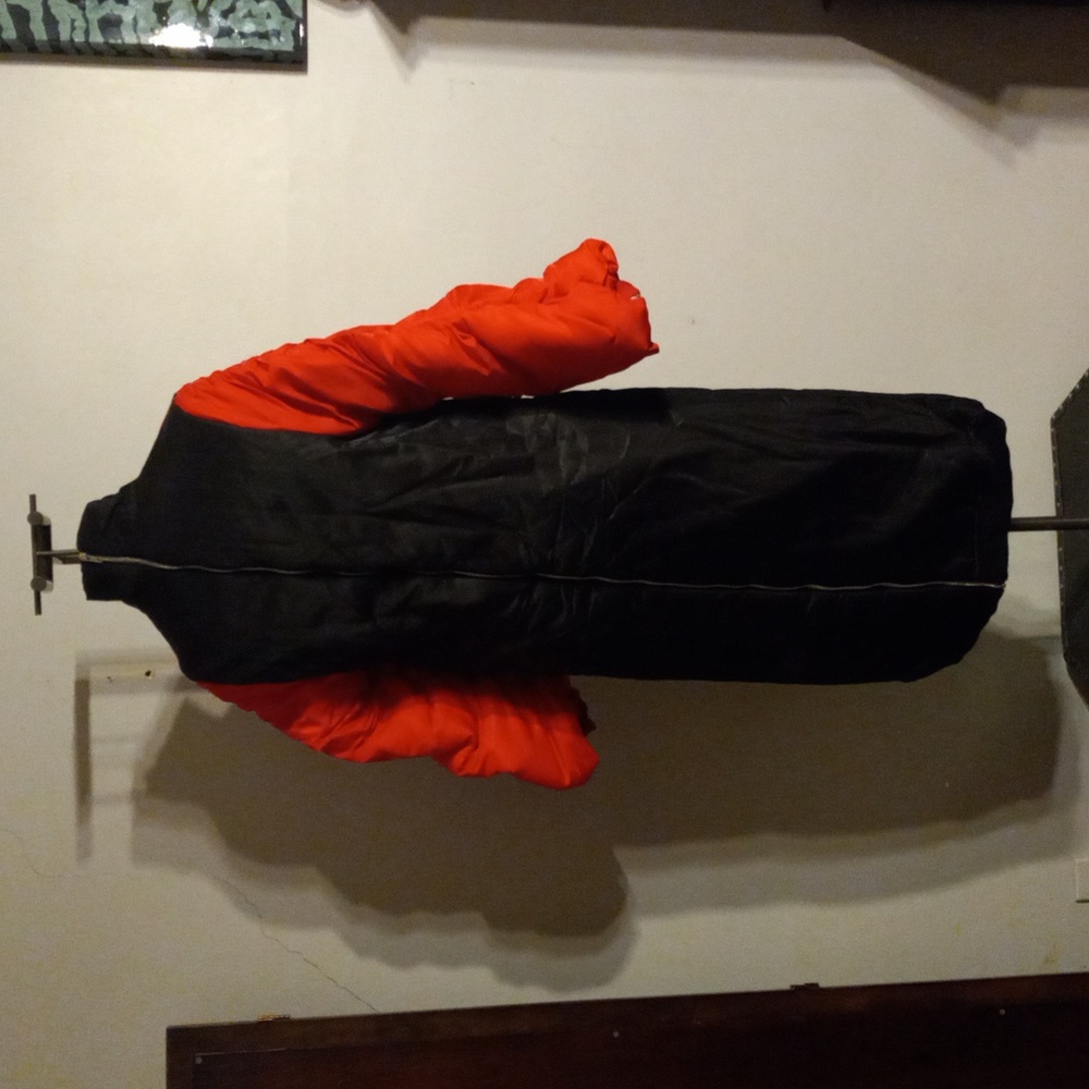 Akira Puff Zipper Coat